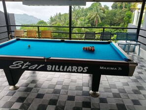 Property grounds - Avana Hills Tagaytay Manor - London (Tagaytay City)