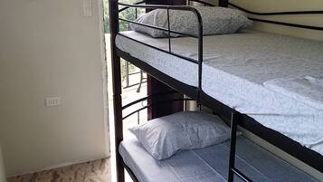 Internet, bed sheets