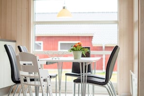 Dining - Coastal Nordic Cottage for 6 (Großenbrode)