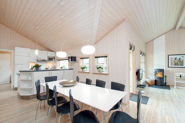 Dining - Scandinavian Coastal Stay for 10 (Großenbrode)