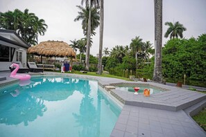 Pool - Waterfront House with Tiki & Firepit (Miami)