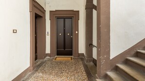 Unclassified image, 3 of 19, button - Suite Blue by Wonderful Italy (Bologna)
