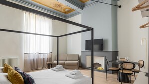 Unclassified image, 4 of 19, button - Suite Blue by Wonderful Italy (Bologna)