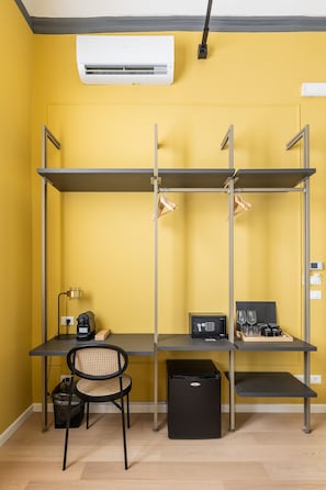 Interior - Suite Yellow by Wonderful Italy (Bologna)