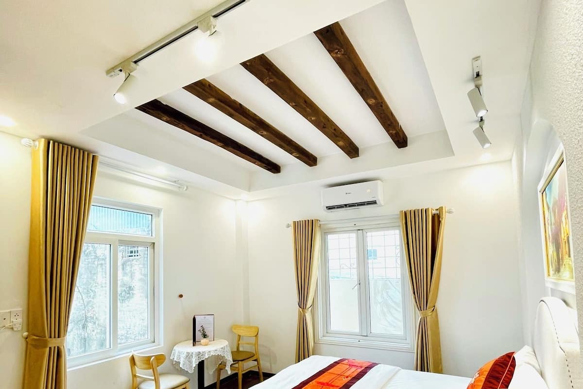 Habitación doble superior | Caja fuerte, escritorio, cortinas opacas y wifi gratis