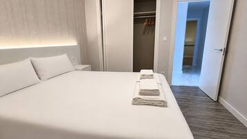 Iron/ironing board, free WiFi