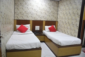 Free WiFi - HOTEL RAHUL (Nagpur)