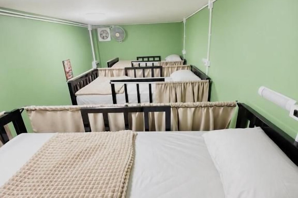 6 Bunk Bed in Mixed Dormitory Room | Wi-Fi gratis