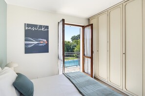Bügeleisen/Bügelbrett, kostenloses WLAN, Bettwäsche