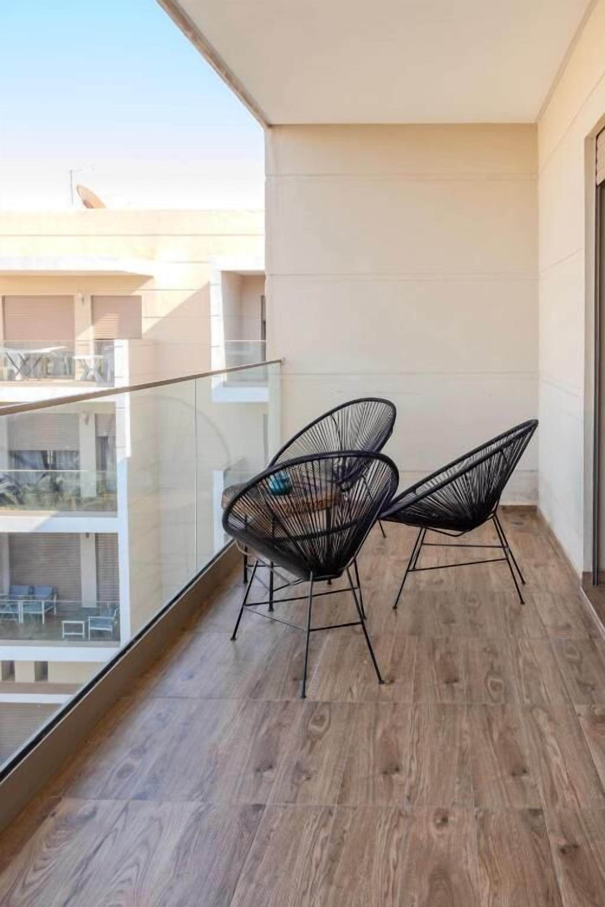 Appartement, balcon, vue cour intérieure | Terrasse/Patio
