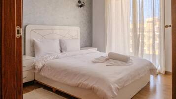 Apartment, Balcony, Courtyard View | Soundproofing, iron/ironing board, WiFi (free)