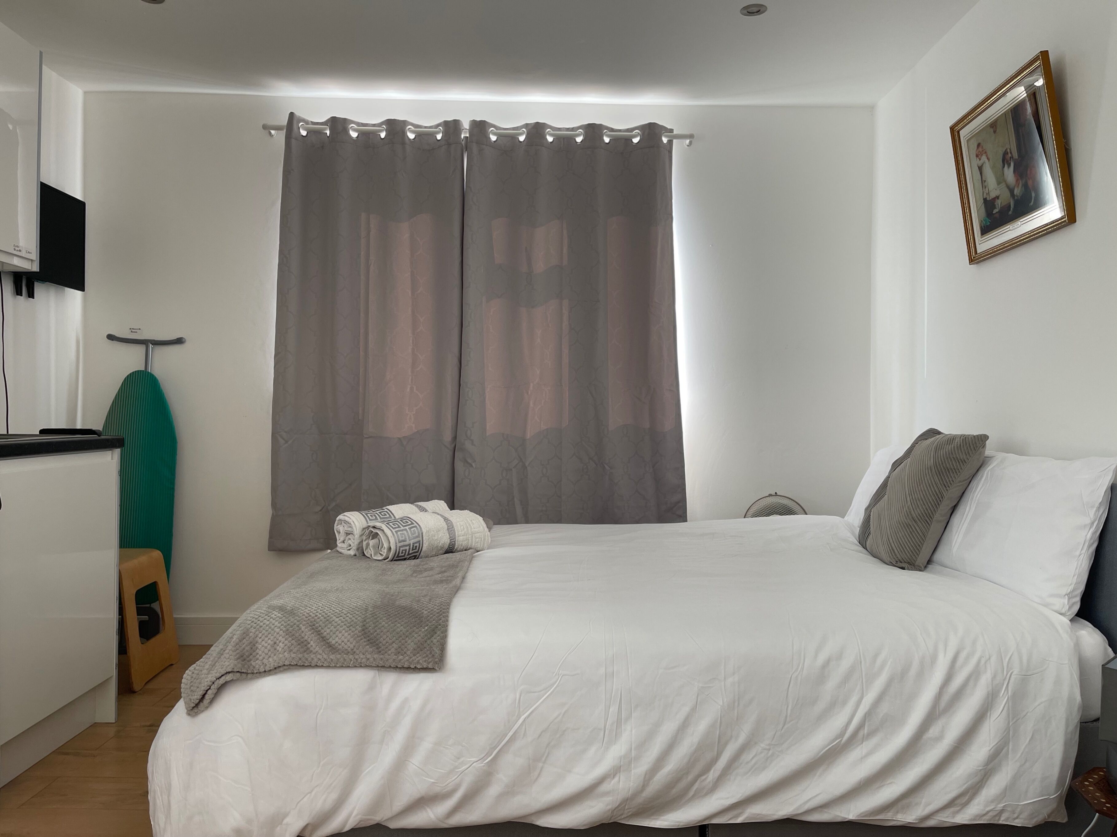 1 Schlafzimmer, Bügeleisen/Bügelbrett, kostenloses WLAN, Bettwäsche