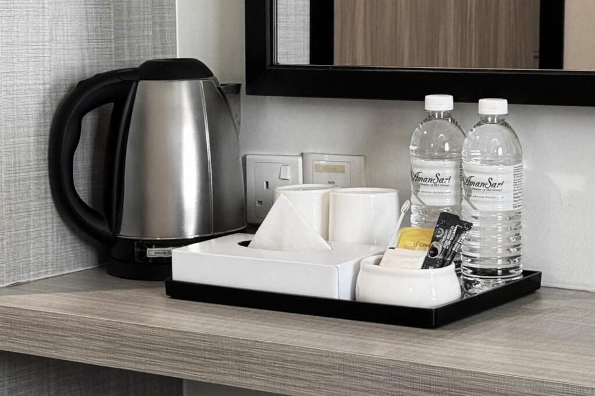 Bureau, espace de travail pour ordinateurs portables