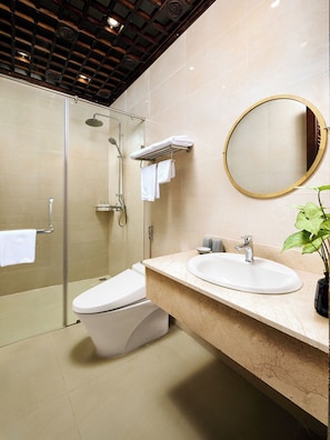 Bathroom - Ui Valley Resort (Ninh Binh)