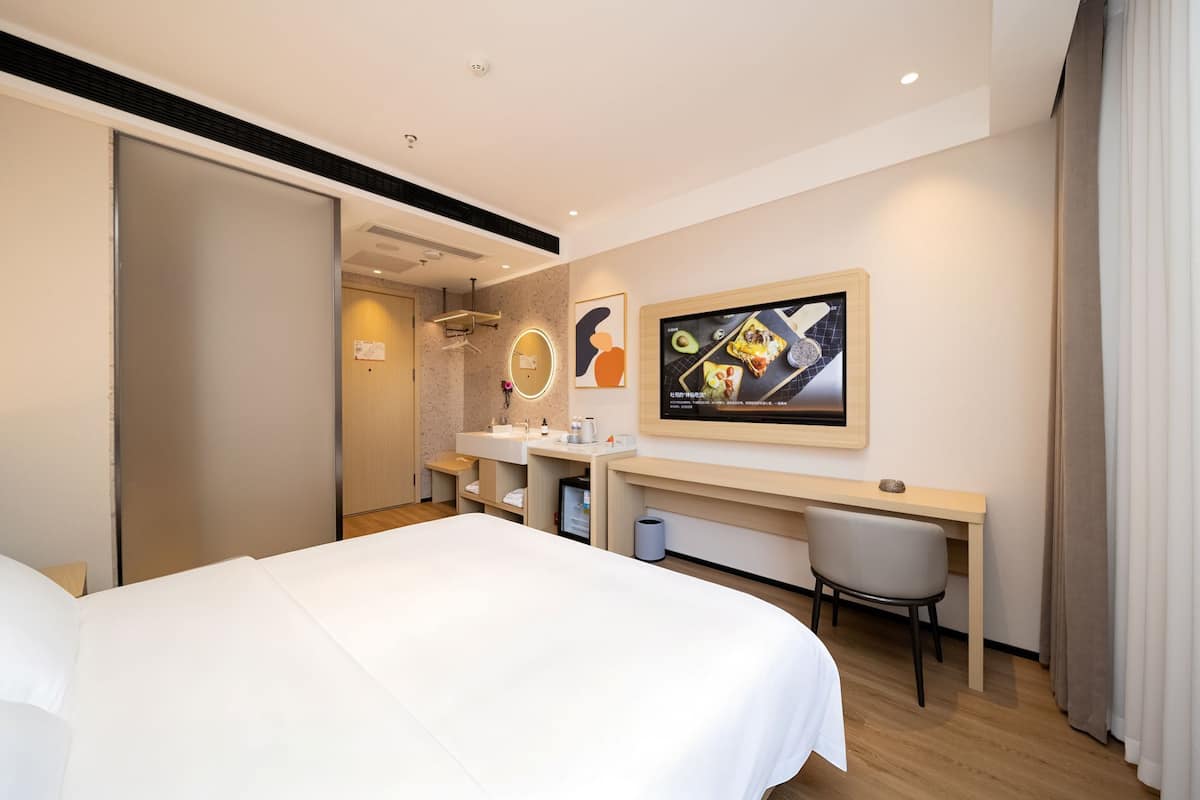 Double Room, 1 King Bed | WiFi (free)