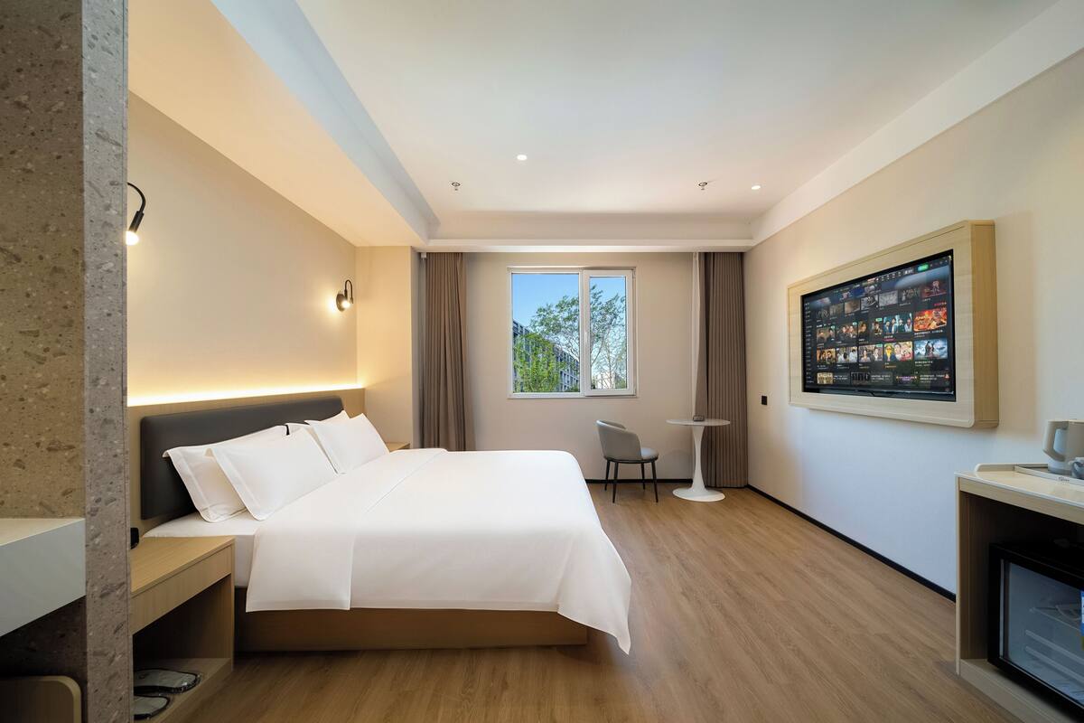 Quarto casal conforto | Wi-Fi de cortesia, roupa de cama