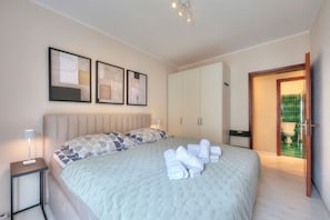 2 bedrooms - Emotion Lake Lugano With Direct Lake Access and Shared Pool (Mendrisio)