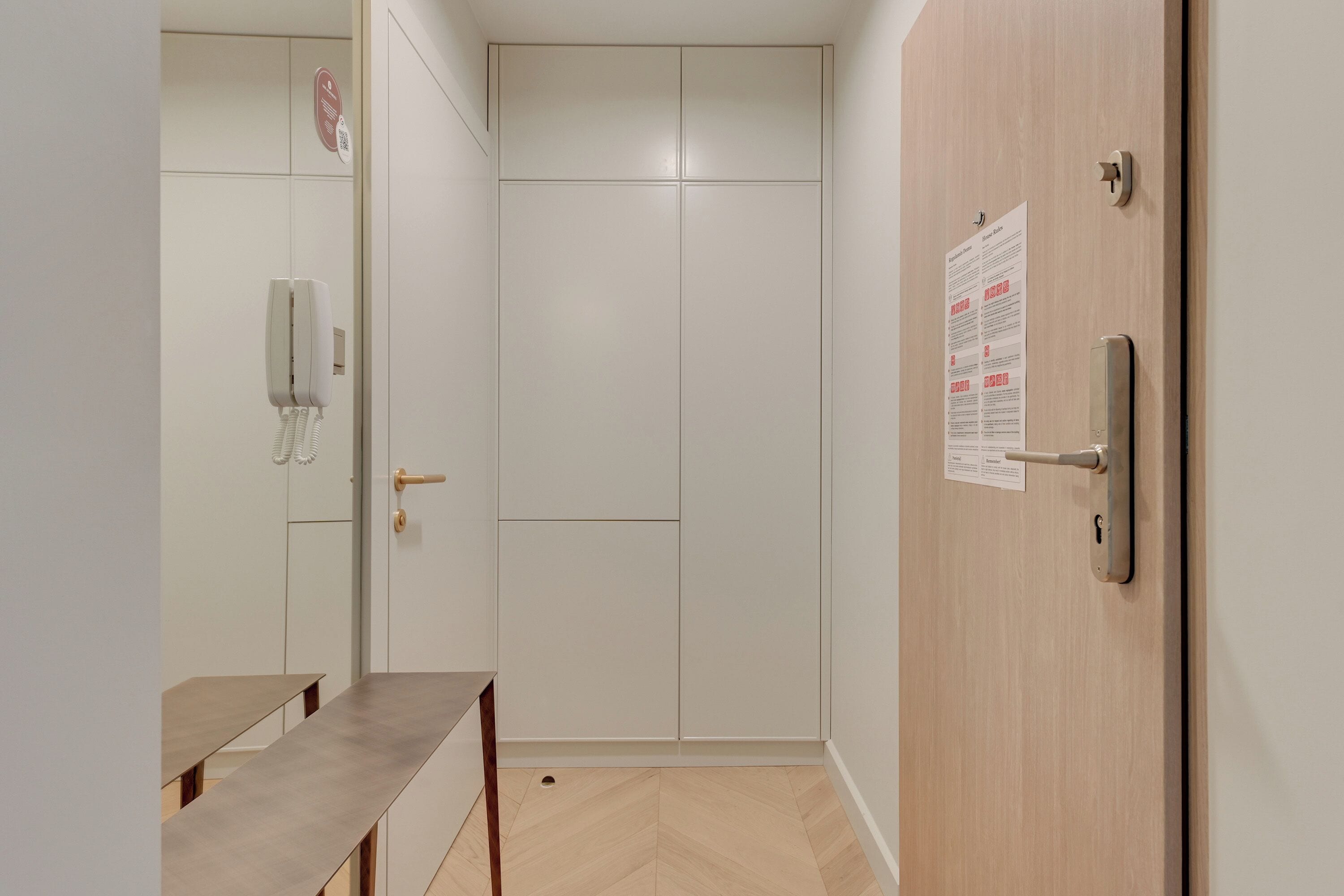 Deluxe Studio Suite | Interior