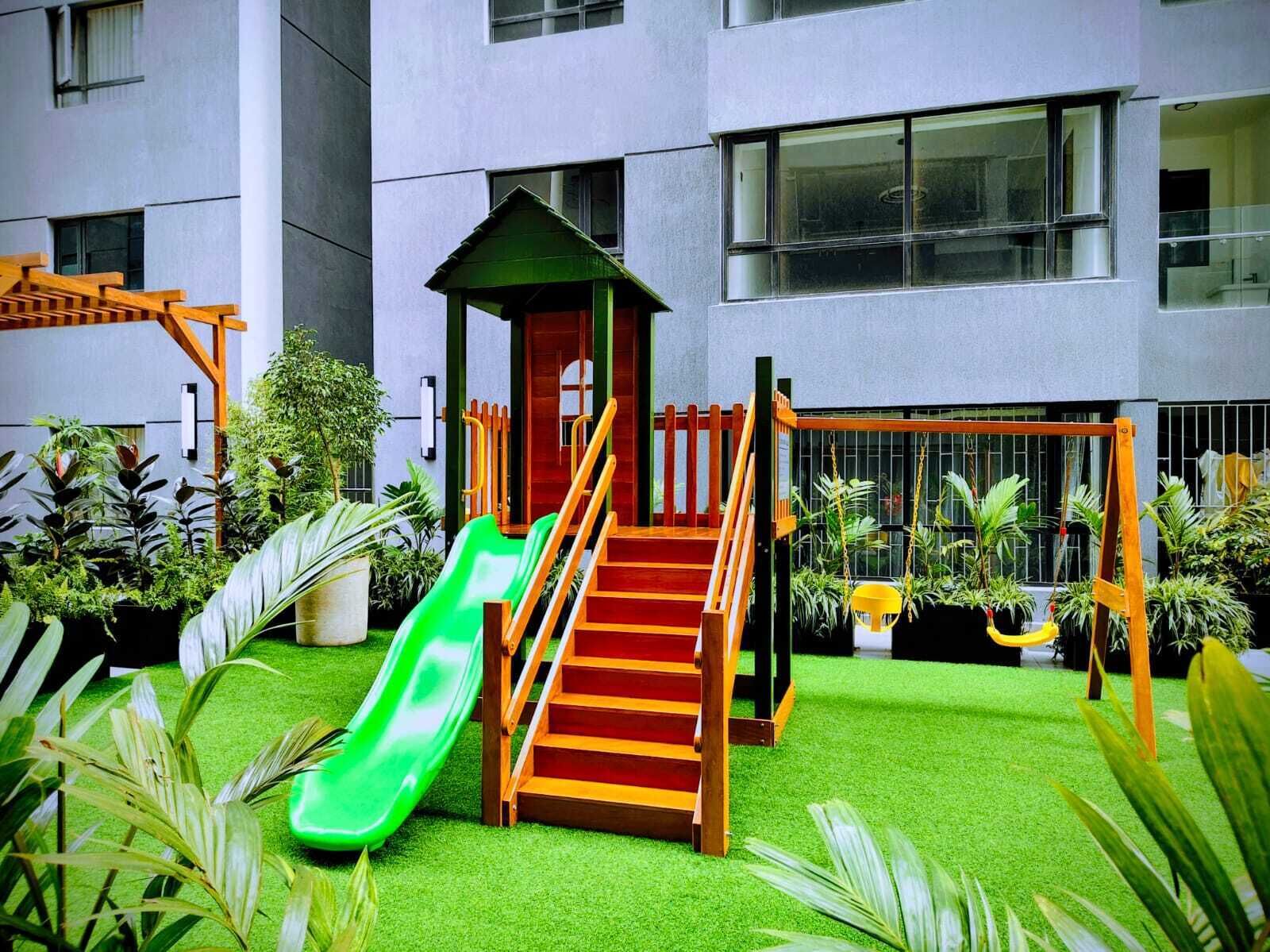 Área de juegos infantiles al aire libre