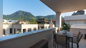 Unclassified image, 4 of 35, button - Talvera Penthouse—125 square meters with garage in downtown Bolzano (Bolzano)