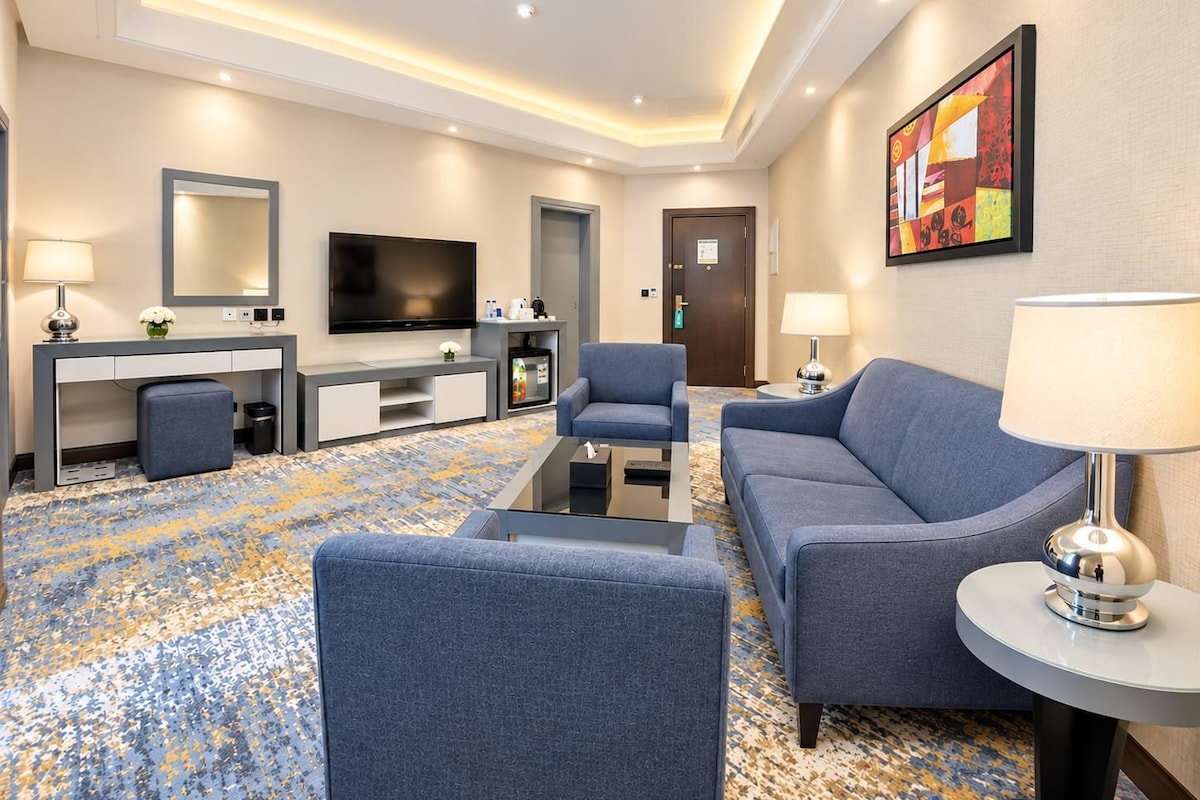 In-room safe, desk, laptop workspace, iron/ironing board