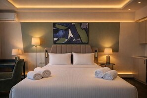 Iron/ironing board, WiFi, bed sheets - Plaka Luminous Deluxe Suite - Located innthe heart of Athens (Athina)
