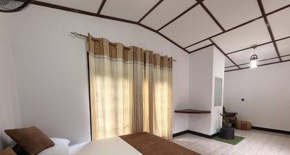 Sylvan Crest Ella