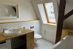 Apartament Comfort, banyera | Bany