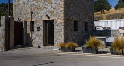 Kouvaras Equestrian Club Residence by RHS