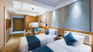 Classic Twin Room, Balcony, City View - Poltton International Apartment  (foshanshi)