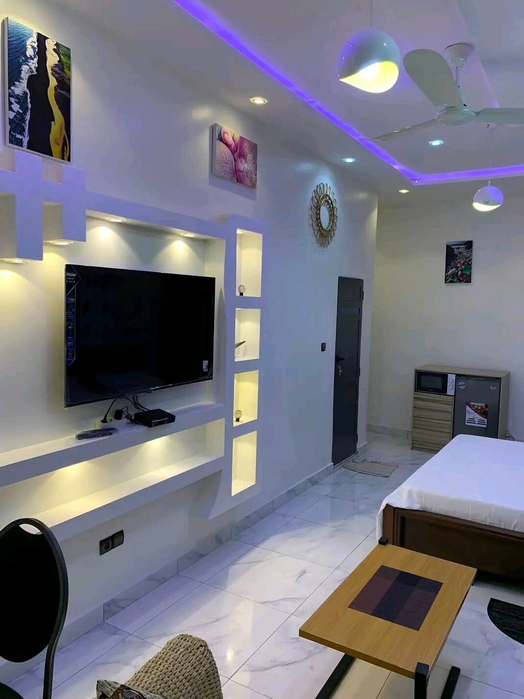 Deluxe Studio