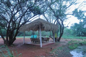 Deluxe Room | Outdoor dining - Village Utopia (Canacona)