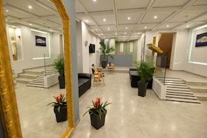 Khu sảnh
