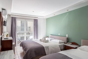Superior Double Room, Balcony, City View | Wi-fi percuma 