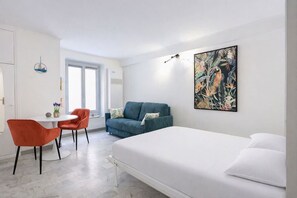Room - Orphée - Cozy Studio | Near the Train Station | Central (Cannes)