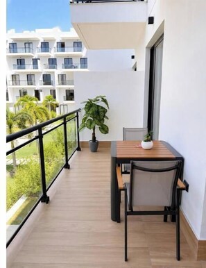 Outdoor dining - Vrbo Property (Punta Cana)