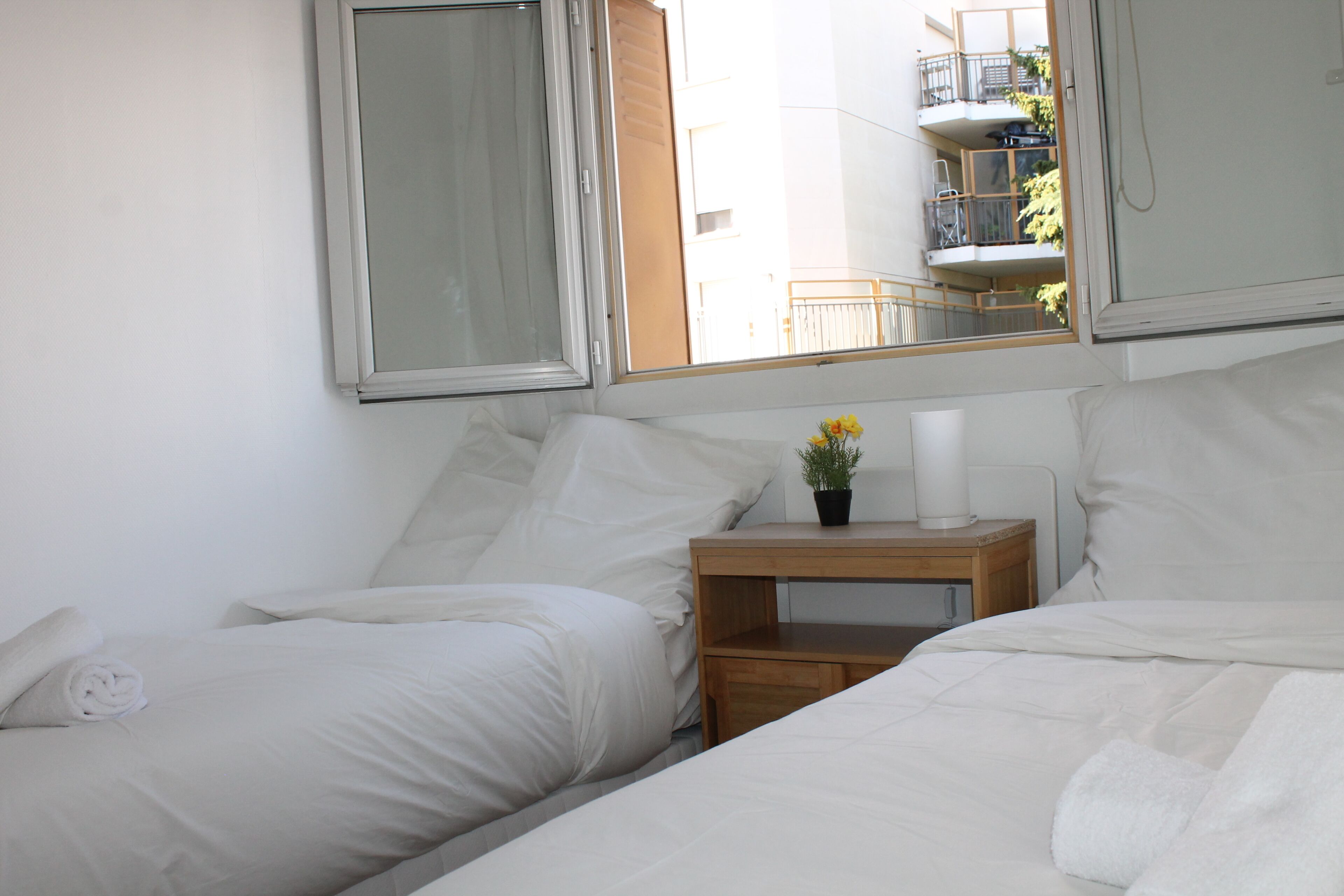 3 chambres, fer et planche à repasser, Wi-Fi gratuit, draps fournis