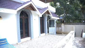 Casa superluxo | Detalhe da fachada