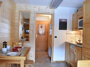 Private kitchen - Well-located studio - 2 guests (Méribel)