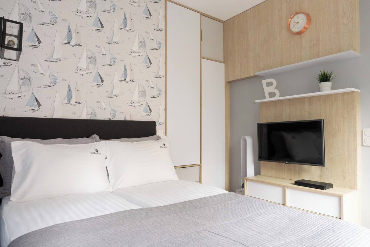 Comfort studio suite | Luxe beddengoed, een strijkplank/strijkijzer, gratis wifi, beddengoed