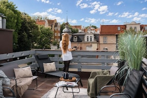 Familie appartement, privébadkamer | Terras