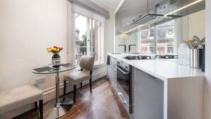 Apartment, Stadtblick | Eigene Küche