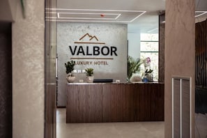 Lobby - Hotel Valbor (Valbonë)