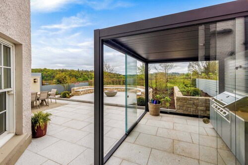 6 Bedroom house in Castle Leslie's Village Square, Glaslough
