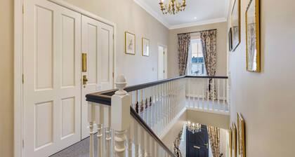 6 Bedroom house in Castle Leslie's Village Square, Glaslough