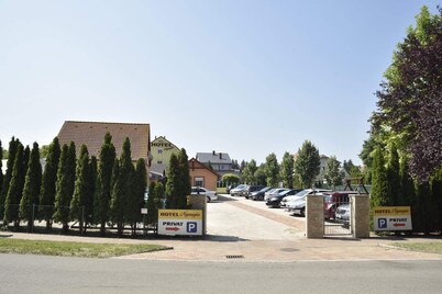 Hotel Napsugár