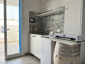 Quadruple Room | Private kitchen - Casa Vacanze - Le stanze di Eolo (MARSALA)