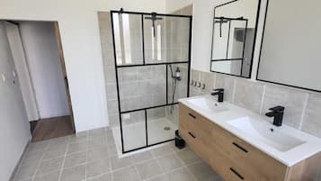 Chambre Confort | Salle de bain
