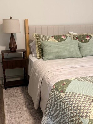 Room - 3-bedroom/2 bath house in Van Buren MO located on the Current River (Van Buren)