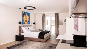 Room - The Faces | Premium Studio | Balcony | 204 (Berlin)